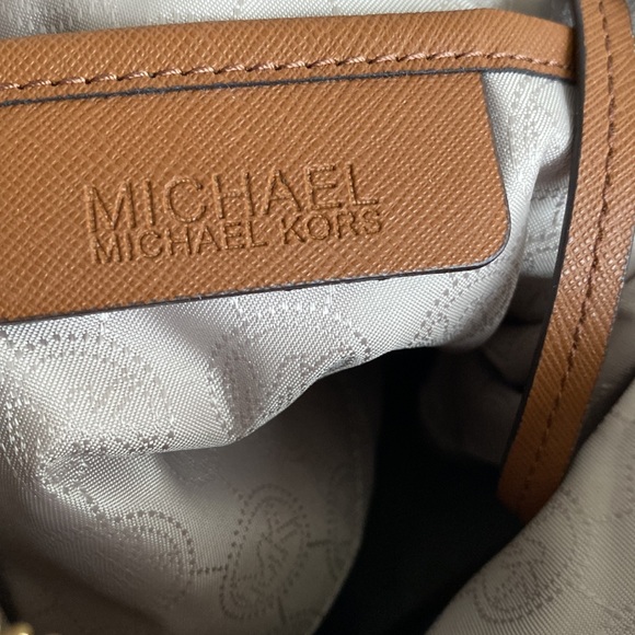 Michael Kors Handbag - Picture 6 of 7